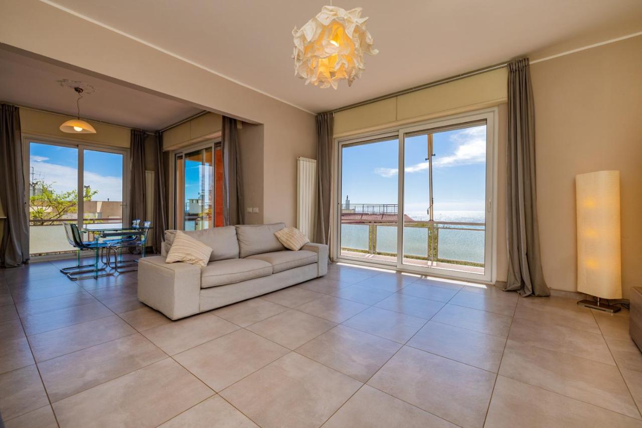 CASA MATILDE - Appartamento Vista Mare - con posto auto Finale Ligure Esterno foto