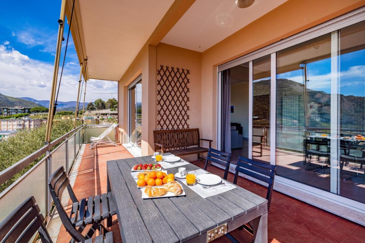 CASA MATILDE - Appartamento Vista Mare - con posto auto Finale Ligure Esterno foto